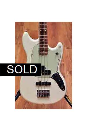 Fender Mustang Bass PJ PF Olympic White Fender Mustang Bass PJ PF Olympic White